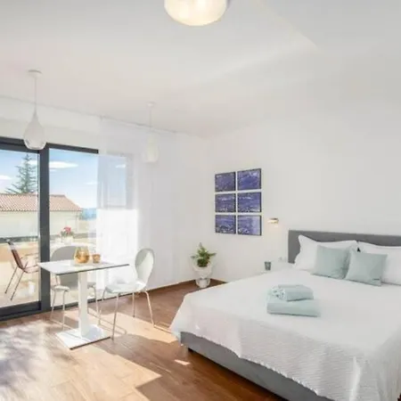 Apartment 12 Makarska